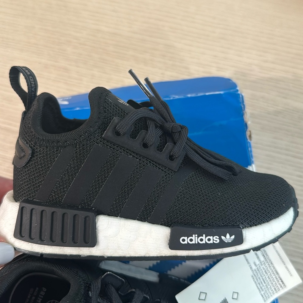 New Adidas toddler sneakers